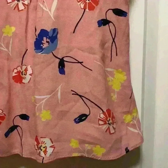 Cute top - Picture 2 of 3